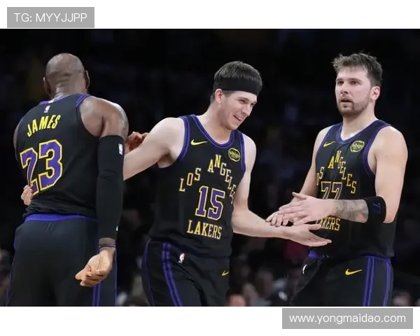 ✅体育直播🏆世界杯直播🏀NBA直播⚽- 山东男子双手倒立攀登张家界天门山999阶天梯- sports